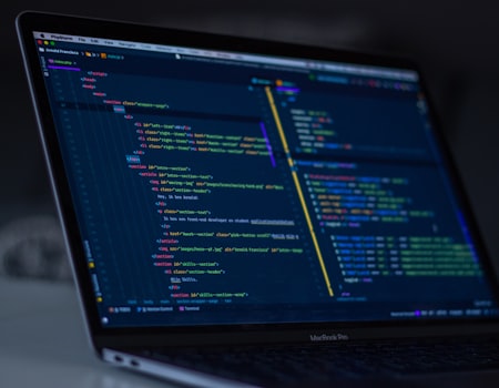 Modern Development Environment with Clean Code and React Components